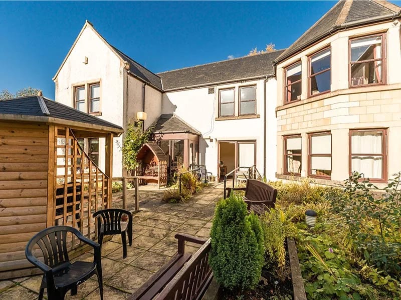 Haywood Oaks Care Home in Mansfield, England photo 2