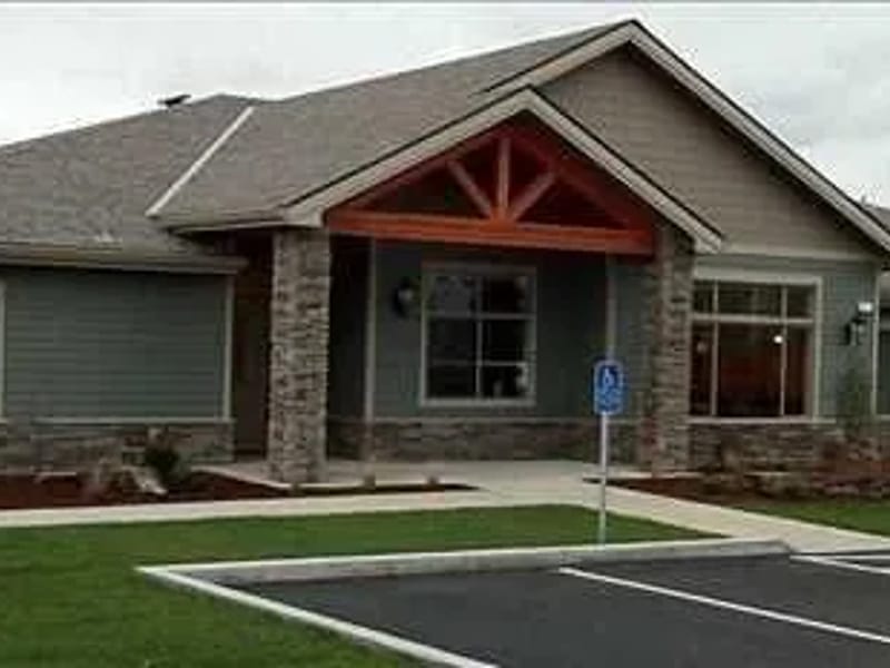 Applegate House Of Grants Pass - Assisted Living in Grants Pass, OR photo 1