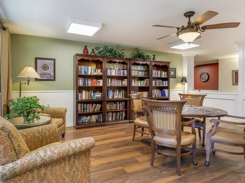 Brookdale Hollywood Park - Assisted Living in Hollywood Park, TX photo 3