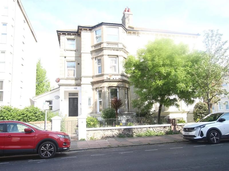 Park Lodge - Nursing Home in Eastbourne, England photo 2