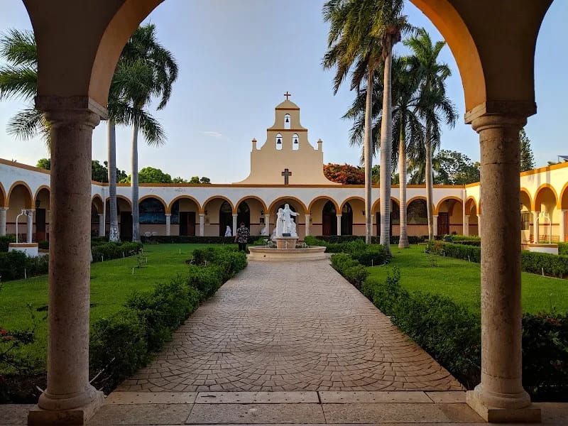 Asilo Brunet Celarain - Hogar de Ancianos in Mérida, Yucatán photo 2