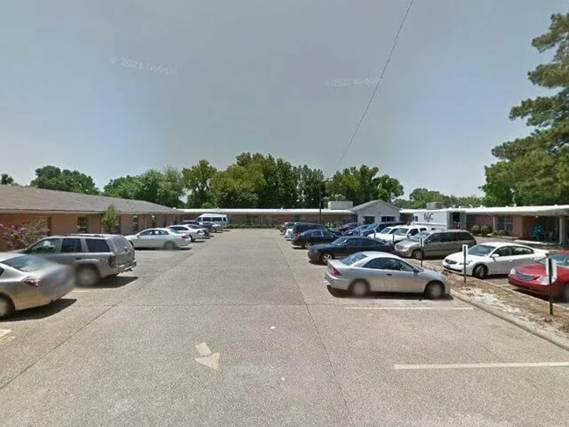 Shady Lawn Health and Rehabilitation - Nursing Home in Vicksburg, MS photo 1