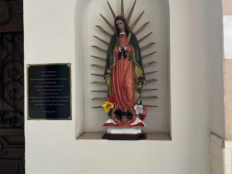 CASA HOGAR LEON ORTIGOSA - Vida Asistida in Monterrey, Nuevo León photo 9
