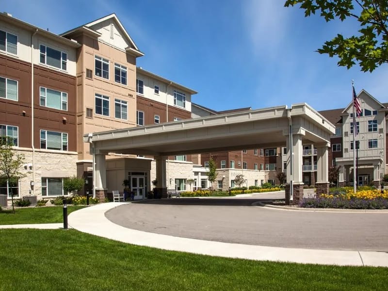 Ccls - Shorewood - Assisted Living in Lacrosse, WI photo 3