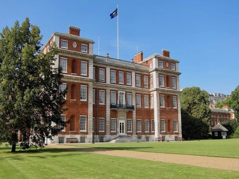 Marlborough House - Nursing Home in Lowestoft, England photo 3