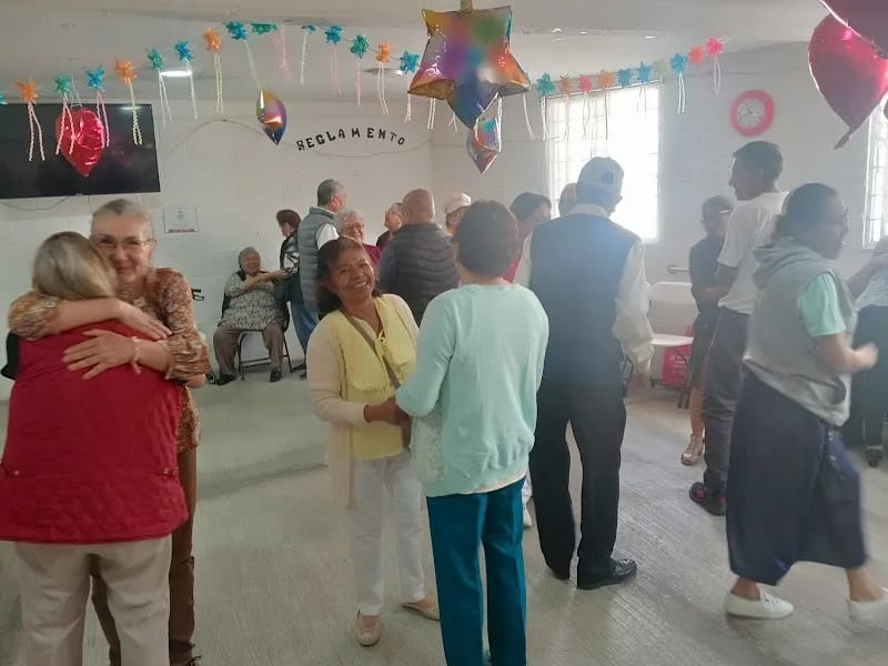 Casita Del Dia Adulto Mayor Venta De Carpio - Hogar de Ancianos in Ecatepec De Morelos, Estado de México photo 7