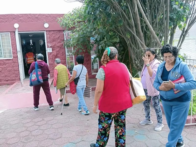 Casita Del Dia Adulto Mayor Venta De Carpio - Hogar de Ancianos in Ecatepec De Morelos, Estado de México photo 6