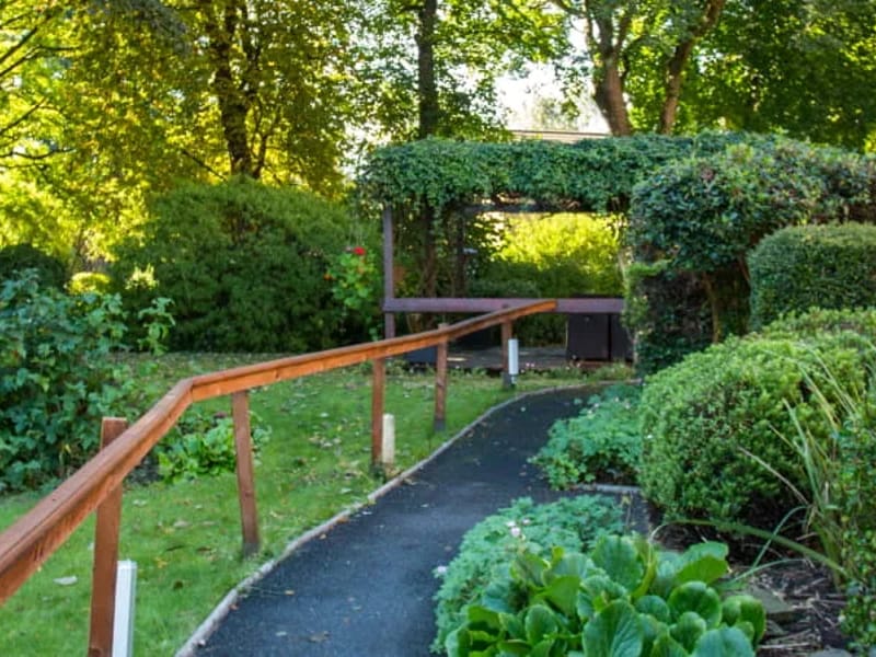 Cleveland House Care Home - Nursing Home in Huddersfield, England photo 3