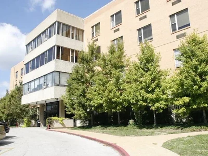 Hillside Health Care Center — Nursing Home, Saint Louis, MO · photo 2