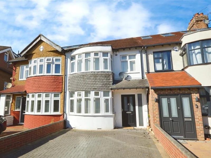 Grasmere Avenue - Nursing Home in Hounslow, England photo 3