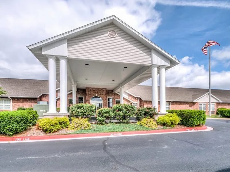 Life Enhancement Village Of Branson — Assisted Living, Walnut Shade, MO · photo 3