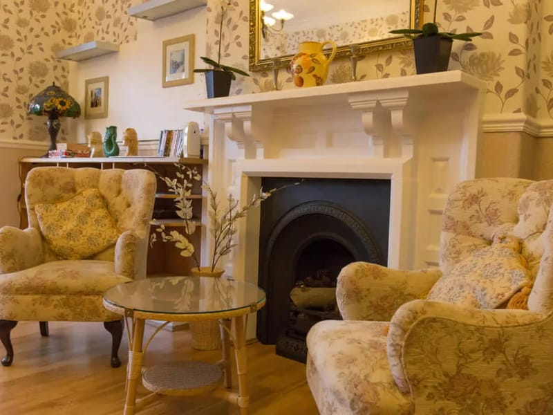 Dove Tree House - Assisted Living in Exeter, England photo 2