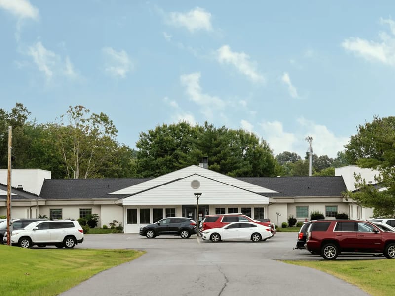 Calvert City Convalescent Center - Nursing Home in Calvert City, KY photo 2