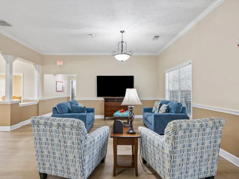Country Cottage-Decatur, Oakleaf — Assisted Living, Decatur, AL · photo 2