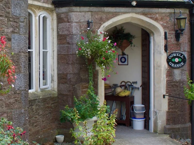 Ogwell Grange Residential Care Home - Nursing Home in Newton Abbot, England photo 2