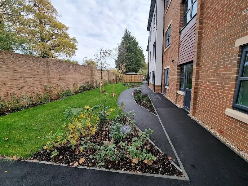 Friends Place - Assisted Living in Reading, England photo 4