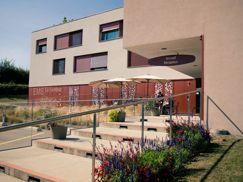 EMS La Lembaz - Fondation Les Noisetiers - Pflegeheim in Granges-Marnand, Vaud photo 2