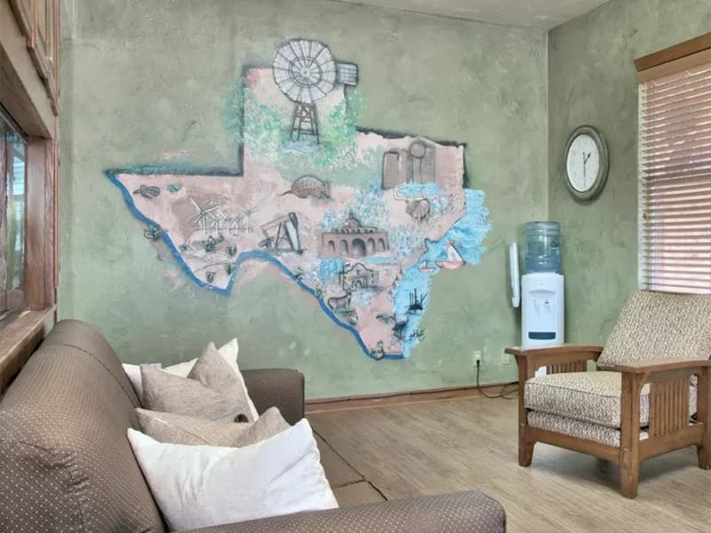 Avir at Seguin - Nursing Home in Seguin, TX photo 2
