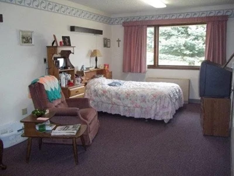 Highland Park Care Center - Nursing Home in Alliance, NE photo 2