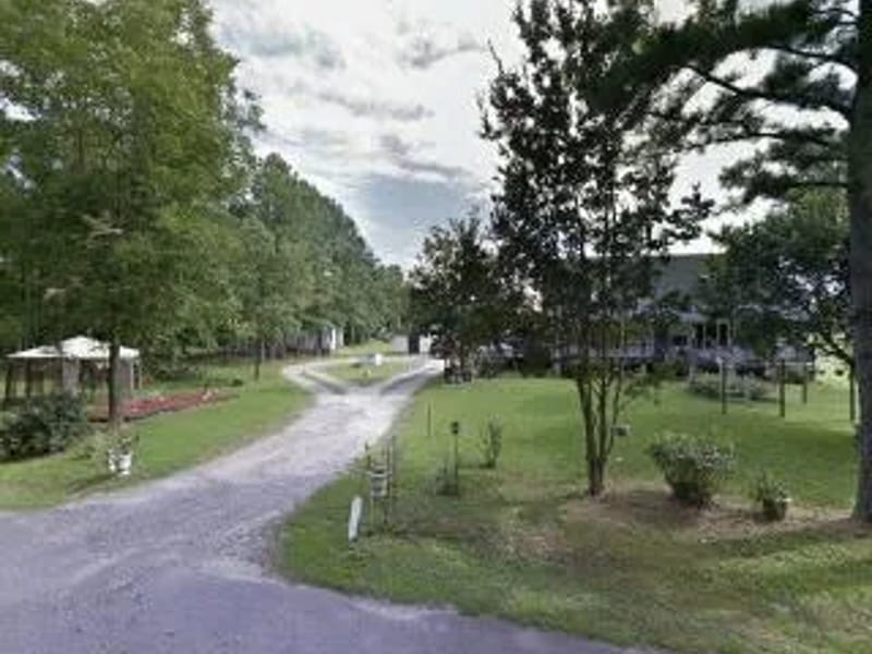 Azzie Manor - Assisted Living in Dewitt, VA photo 3