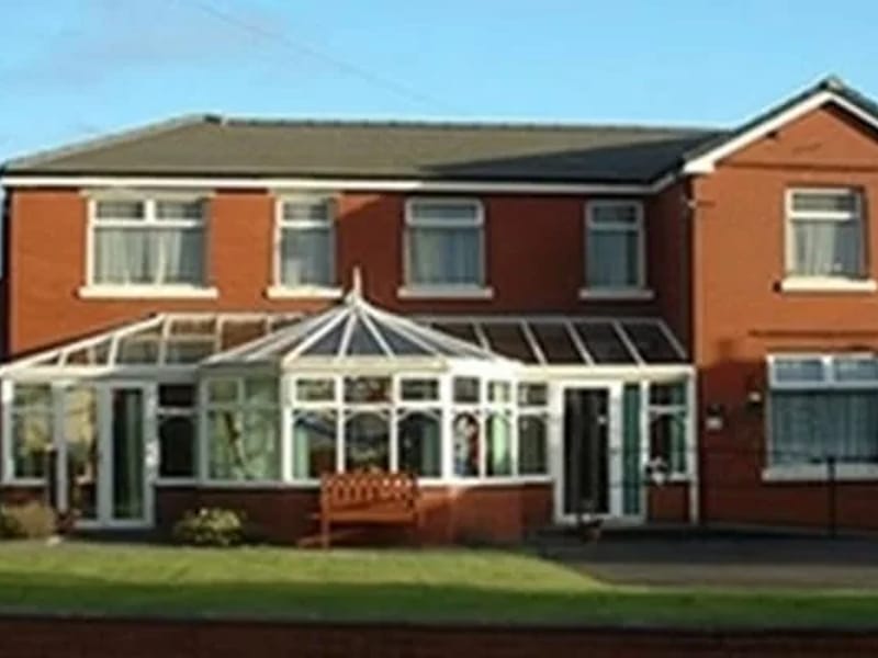 Lostock Lodge - Nursing Home in Preston, England photo 2