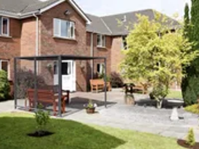 Preston Glades Care Home - Nursing Home in Preston, England photo 2