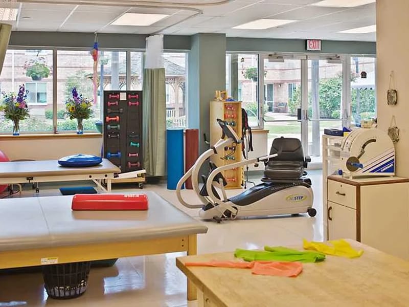 Jersey Shore Center - Nursing Home in Tinton Falls, NJ photo 3