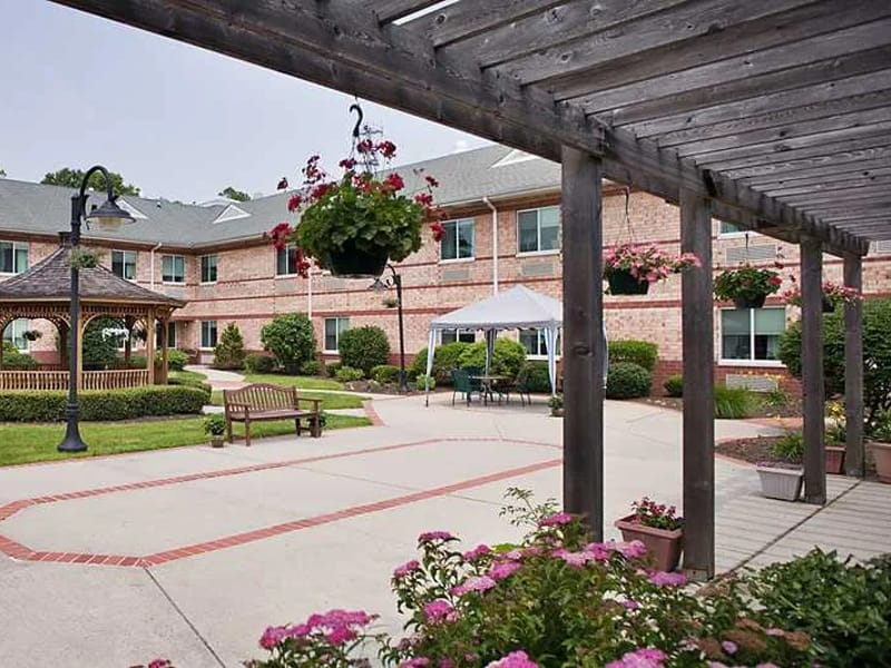 Jersey Shore Center - Nursing Home in Tinton Falls, NJ photo 2