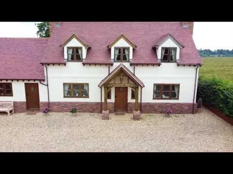 Larkrise in Sutton, England photo 1