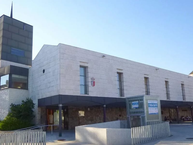 Centro Municipal De Mayores Padre Vallet - Hogar de Ancianos in Pozuelo De Alarcón, Madrid photo 2