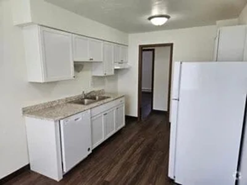 Alexandrite Manor Vna Apartments - Assisted Living in Neenah, WI photo 1