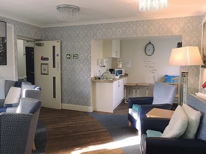 Manorfields Residential Care Home - Nursing Home in Derby, England photo 2