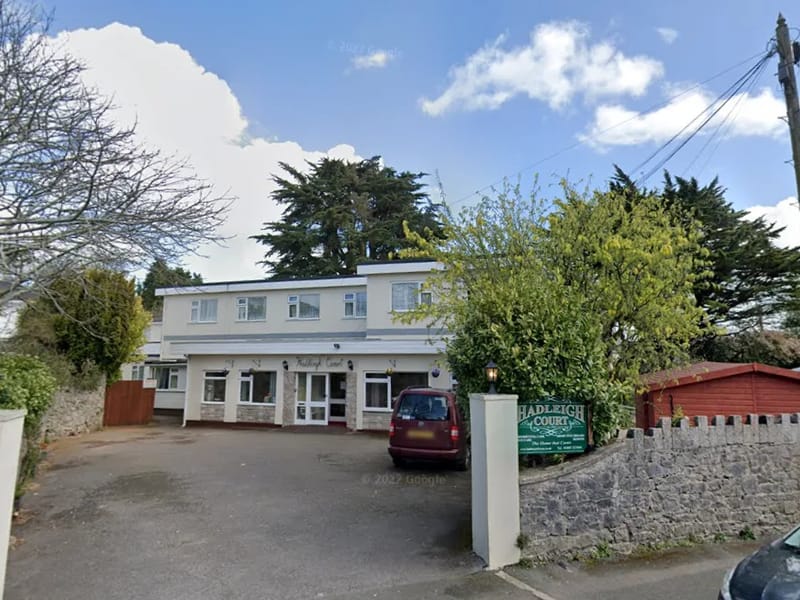 Hadleigh Court - Assisted Living in Torquay, England photo 3