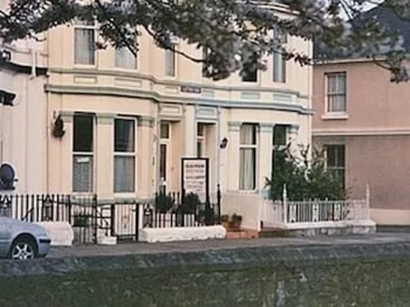 Ryver House - Nursing Home in Plymouth, England photo 3