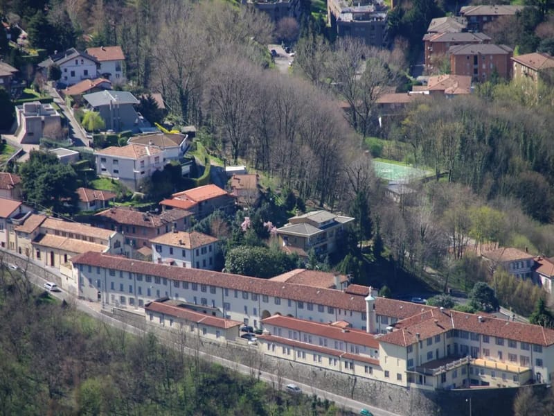 Casa Santa Maria Della Provvidenza - Casa di Riposo in Como, Lombardia photo 2