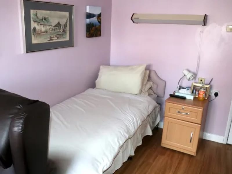 Oakdene - Nursing Home in Mansfield, England photo 2