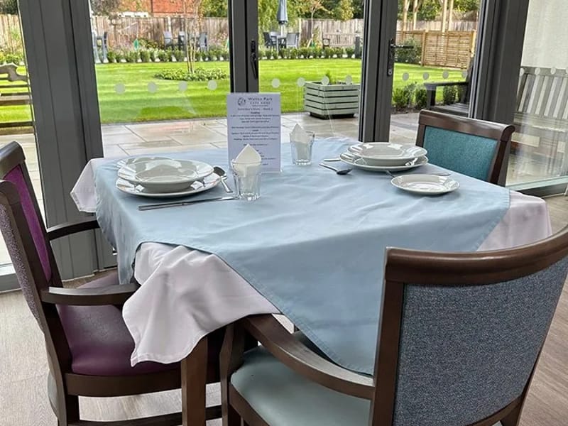 Walton Park Care Home - Nursing Home in Walton On Thames, England photo 3