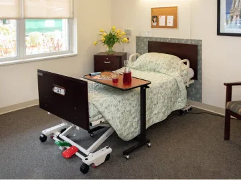 Carlyle House - Nursing Home in Framingham, MA photo 2