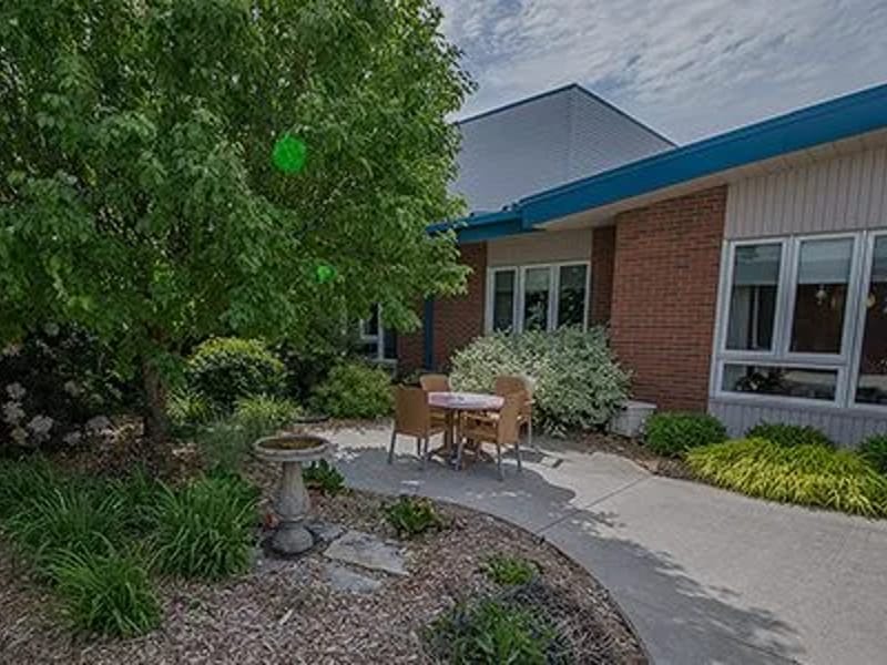 Lambton Meadowview Villa - Nursing Home in Petrolia, ON photo 2