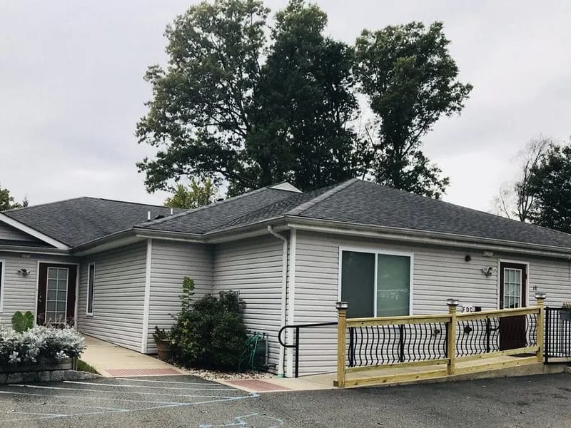 ALLEN & CARMENS CARING HANDS LLC - Home Health Nursing in Xenia, OH photo 2