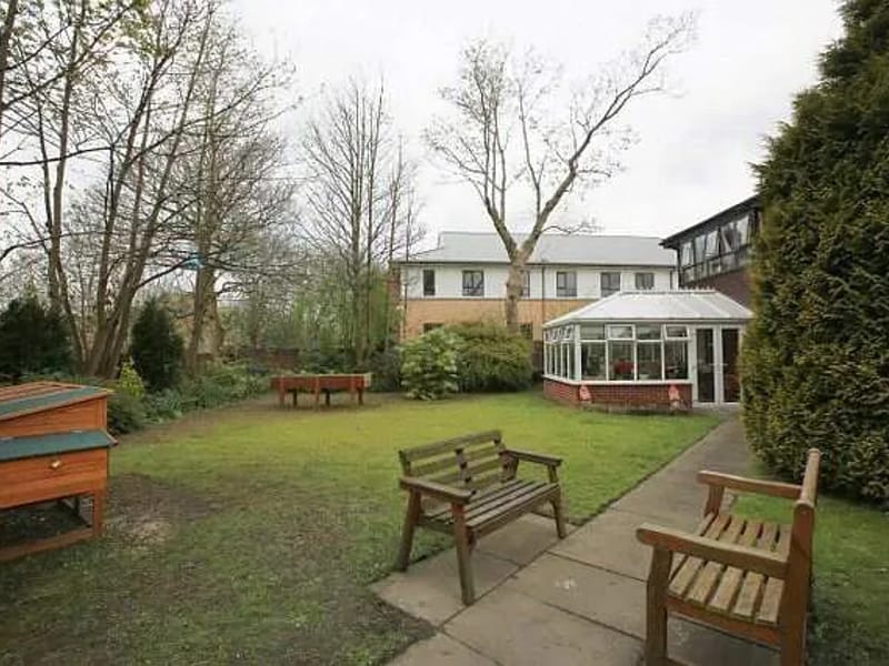 Cherrytrees Care Home - Nursing Home in Salford, England photo 2