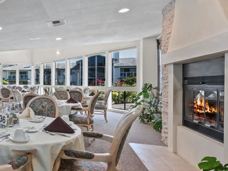 Chateau Lake San Marcos Community Care Center - Assisted Living in San Marcos, CA photo 1