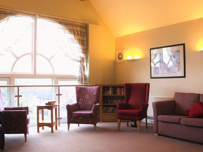 Oakview Residential Care Home - Assisted Living in Cheadle, England photo 3