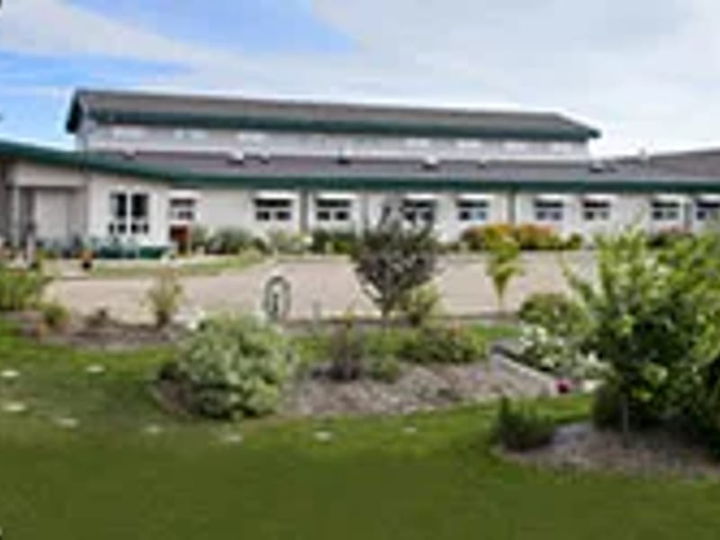 PAINTEARTH LODGE - Nursing Home in Castor, AB photo 1