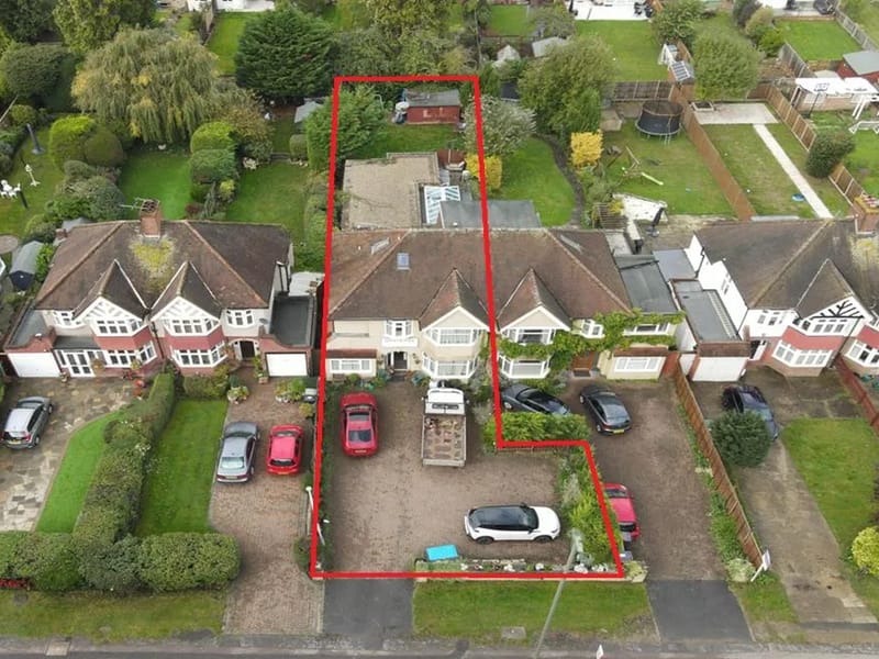 17 Heathcote Road - Assisted Living in Epsom, England photo 3