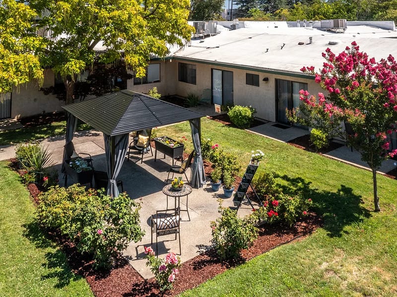 Country Club Manor - Assisted Living in Redding, CA photo 1