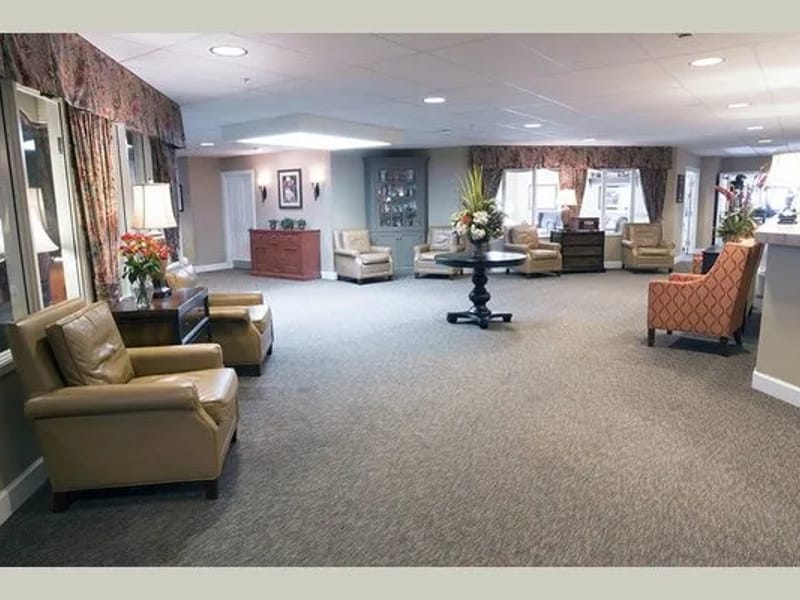 Amber Glen Alzheimer'S Scc - Assisted Living in Urbana, IL photo 2