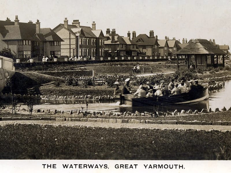 The Old Vicarage in Great Yarmouth, England photo 2