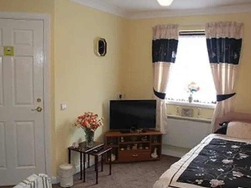 Woodley Hall Care Home - Nursing Home in Newcastle Upon Tyne, England photo 2