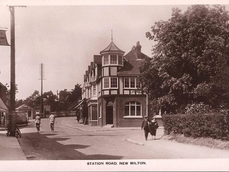 Denehurst - Assisted Living in New Milton, England photo 2